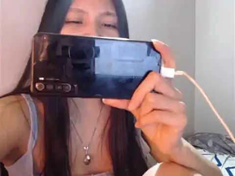 evolet01 online show from 12.08.24