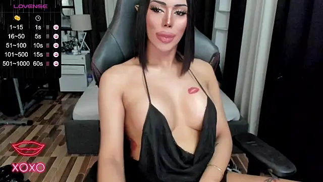 Forever MissCandace online show from 03.10.25