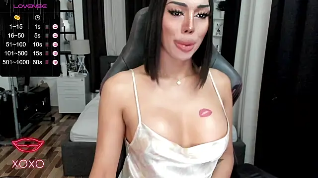 Forever MissCandace online show from 03.19.25