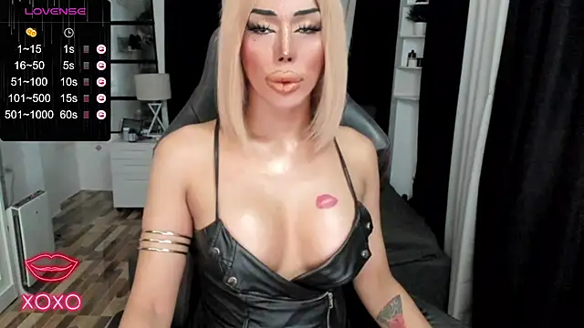 Forever MissCandace online show from 09.16.25