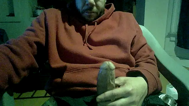 Snapshot of loozamangos chatting on 12.15.25 loozamangos online show from 12.15.25