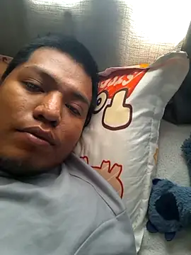 Snapshot of juliopantoja chatting on 03.11.26 juliopantoja online show from 03.11.26