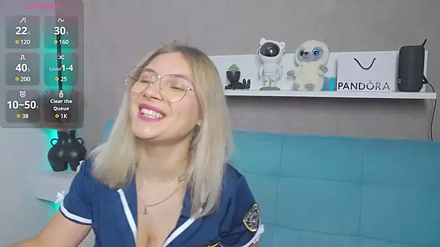 DakotaMae online show from 02.12.25