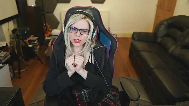 KelseyCobalt online show from 02.16.25