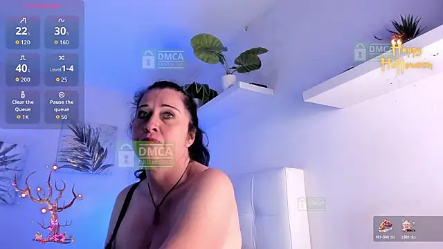 LADY HELLEN online show from 10.18.25