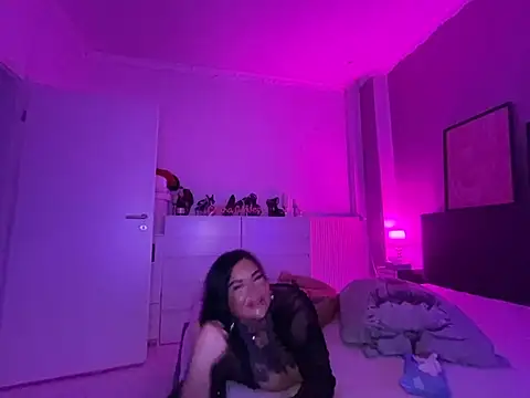  MelinaCurves  online show from 01.25.25