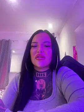  MelinaCurves  online show from 09.28.25