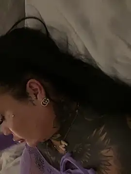  MelinaCurves  online show from 01.06.26