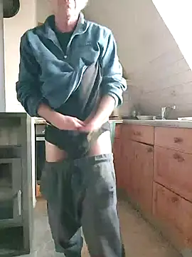 Snapshot of Torture_cock_balls chatting on 11.11.25 Torture cock balls online show from 11.11.25