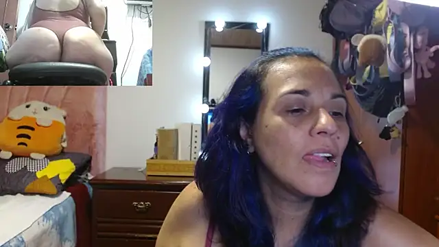 Snapshot of zoe_hotxxx chatting on 07.02.26 zoe hotxxx online show from 07.02.26