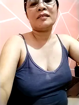  wetty kitty  online show from 04.04.26