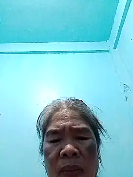 Snapshot of sexylizzy4u chatting on 04.18.26 sexylizzy4u online show from 04.18.26