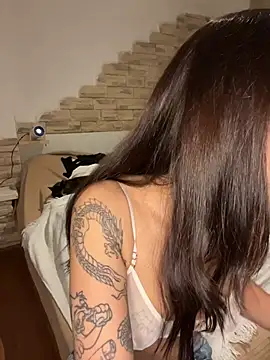 Snapshot of sralalo chatting on 06.19.26 sralalo online show from 06.19.26