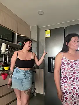 emilyjohanson online show from 02.18.25