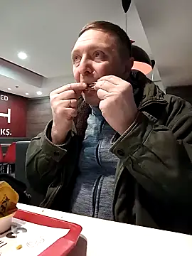 Snapshot of Pokaz2020 chatting on 12.20.24 Pokaz2020 online show from 12.20.24