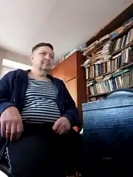 Snapshot of Pokaz2020 chatting on 04.29.26 Pokaz2020 online show from 04.29.26