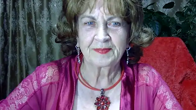 Emma52610 online show from 04.08.26