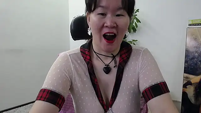 Akira xx online show from 10.30.25