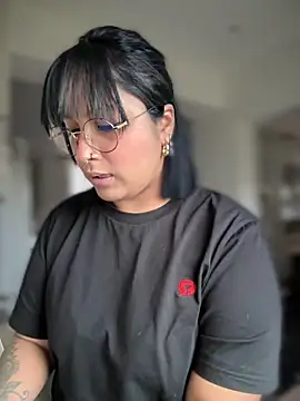 DannaaMeliza online show from 12.20.24