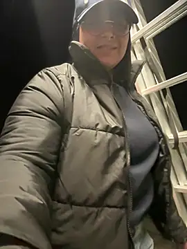 DannaaMeliza online show from 12.27.24