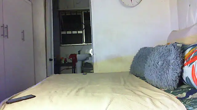 Snapshot of SQUITBOOTY chatting on 01.24.25 SQUITBOOTY online show from 01.24.25