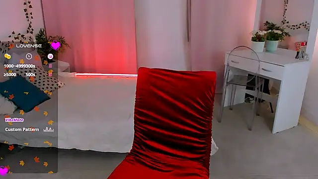 Snapshot of Deca_dance chatting on 09.25.25 Deca dance online show from 09.25.25