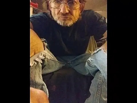 Snapshot of ROBERT0516 chatting on 10.21.25 ROBERT0516 online show from 10.21.25