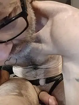 ROBERT0516 online show from 05.16.26
