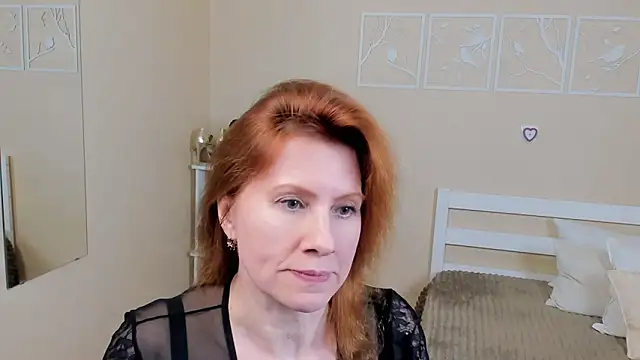 FoxySophia online show from 02.25.25