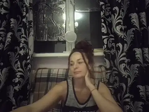 LindaStarS online show from 03.17.25