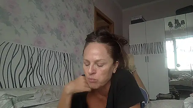 LindaStarS online show from 10.02.25