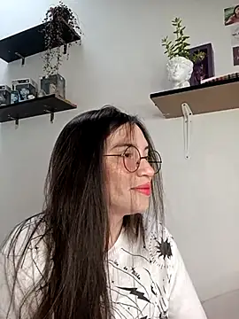 loveuu-bae online show from 03.07.25