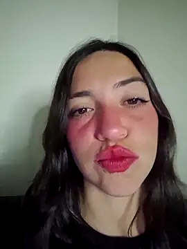 Snapshot of loveuu-bae chatting on 01.18.26 loveuu-bae online show from 01.18.26