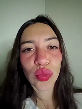 Snapshot of loveuu-bae chatting on 02.18.26 loveuu-bae online show from 02.18.26