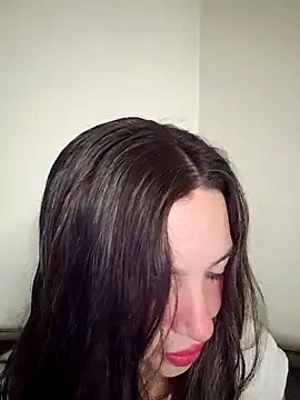 Snapshot of loveuu-bae chatting on 02.25.26 loveuu-bae online show from 02.25.26