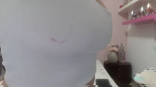 Snapshot of CindyCrawford chatting on 01.24.25 CindyCrawford online show from 01.24.25