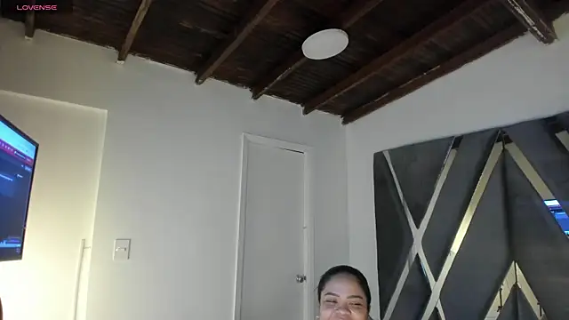 Snapshot of moonsweet1 chatting on 09.09.25 moonsweet1 online show from 09.09.25