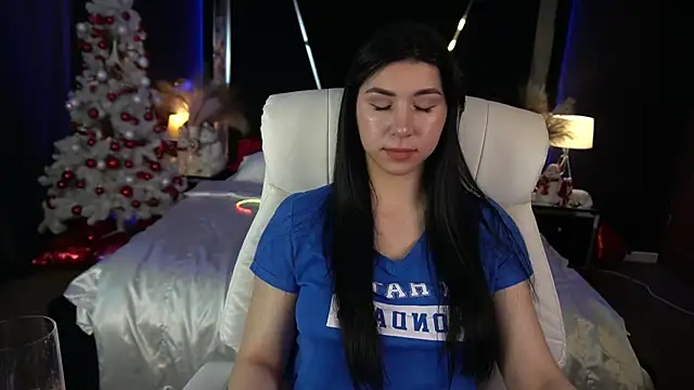 EmilyCandyy online show from 12.22.25