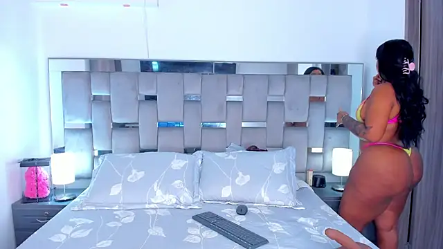 Cammiila online show from 12.18.25