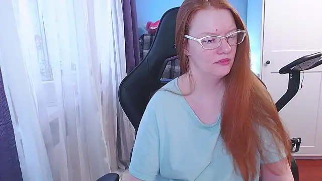 Lady Inari online show from 11.05.25