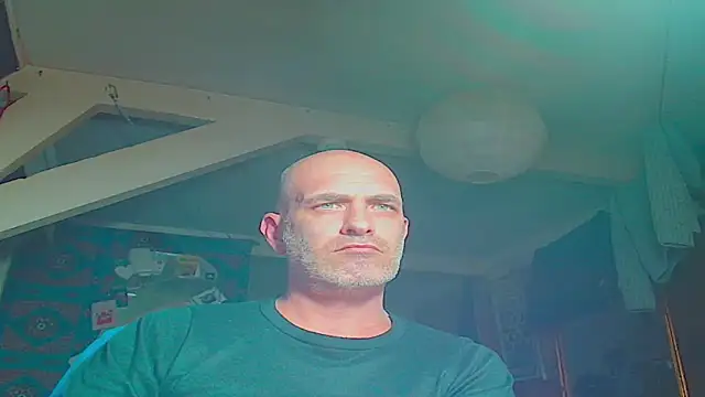 Snapshot of maxhard77 chatting on 05.13.26 maxhard77 online show from 05.13.26