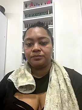 yanza2002 online show from 12.02.25