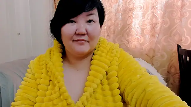 Snapshot of pussygold88 chatting on 11.05.25 pussygold88 online show from 11.05.25