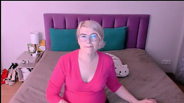 sabrinamacmarren online show from 11.07.25