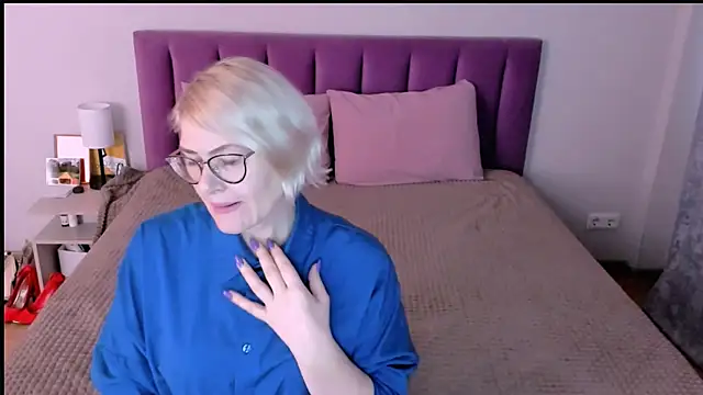 sabrinamacmarren online show from 11.23.25