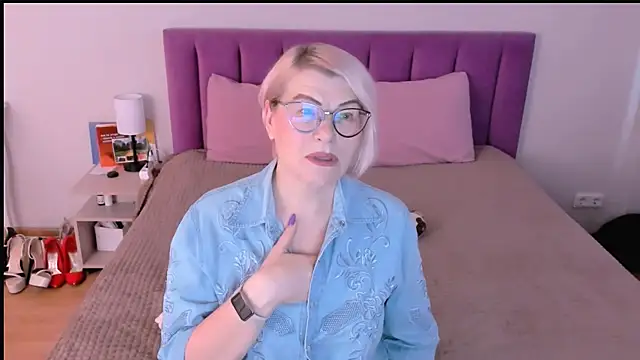 sabrinamacmarren online show from 11.27.25