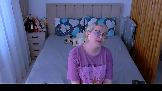 sabrinamacmarren online show from 06.24.26