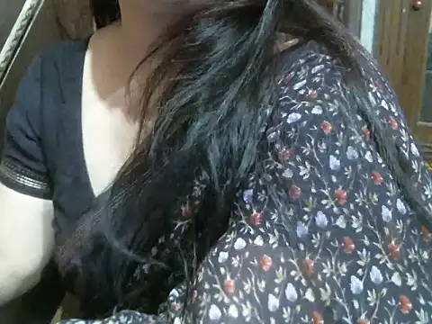 Snapshot of UrsMansi chatting on 05.17.26 UrsMansi online show from 05.17.26