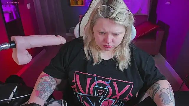 Snapshot of Yoki_Shizuko chatting on 03.29.26 Yoki Shizuko online show from 03.29.26