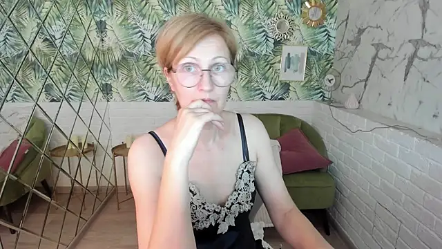 Paris Cherry online show from 06.28.26
